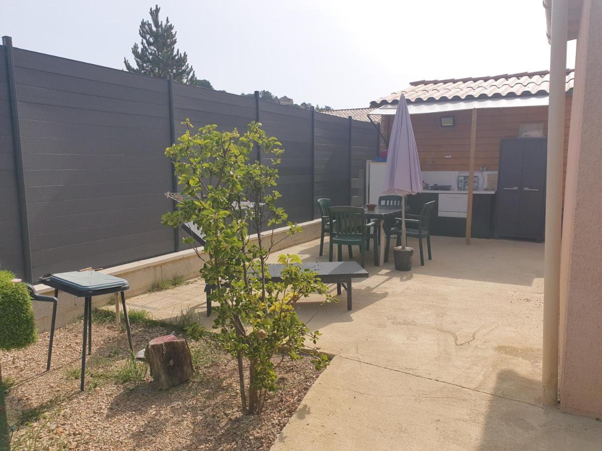 La Maison Du Bonheur Greoux-les-Bains Bagian luar foto