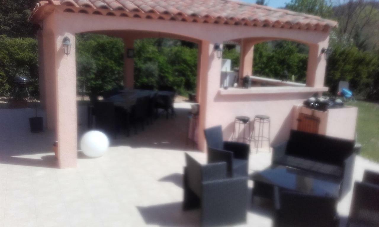 La Maison Du Bonheur Greoux-les-Bains Bagian luar foto